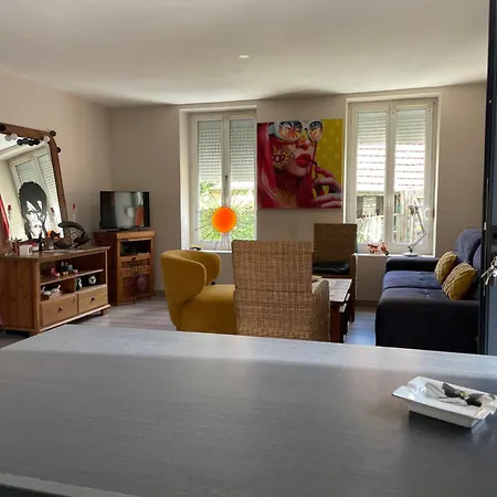 Agreable Maison De A Sur Eure