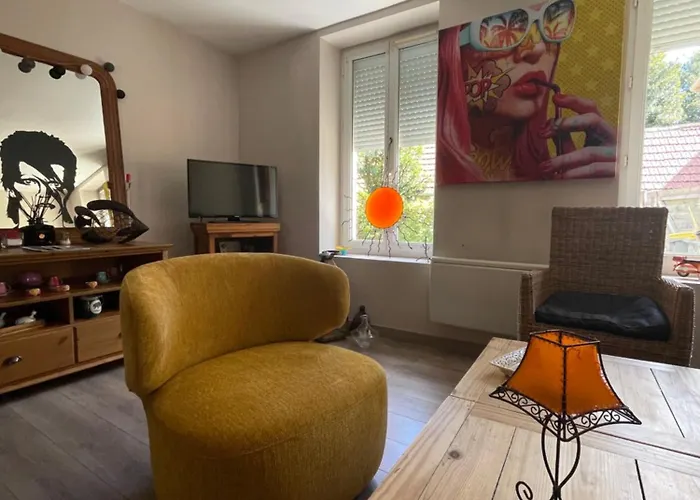 Appartement Maison De à Sur Eure